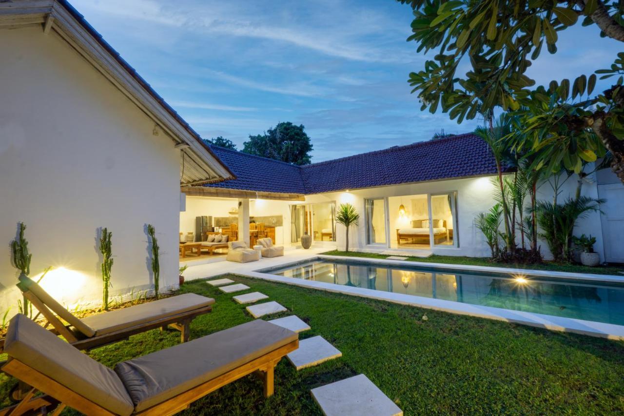 Villa Pagu Seminyak Exterior foto